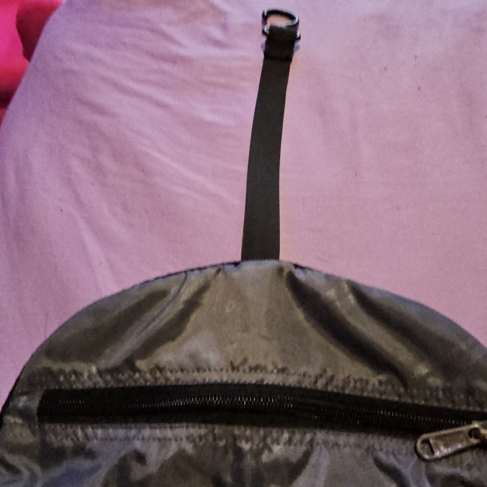 !!. Toiletry bag - Picture 7 of 9